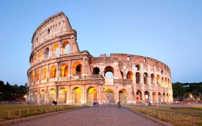 Top historical monuments in the world